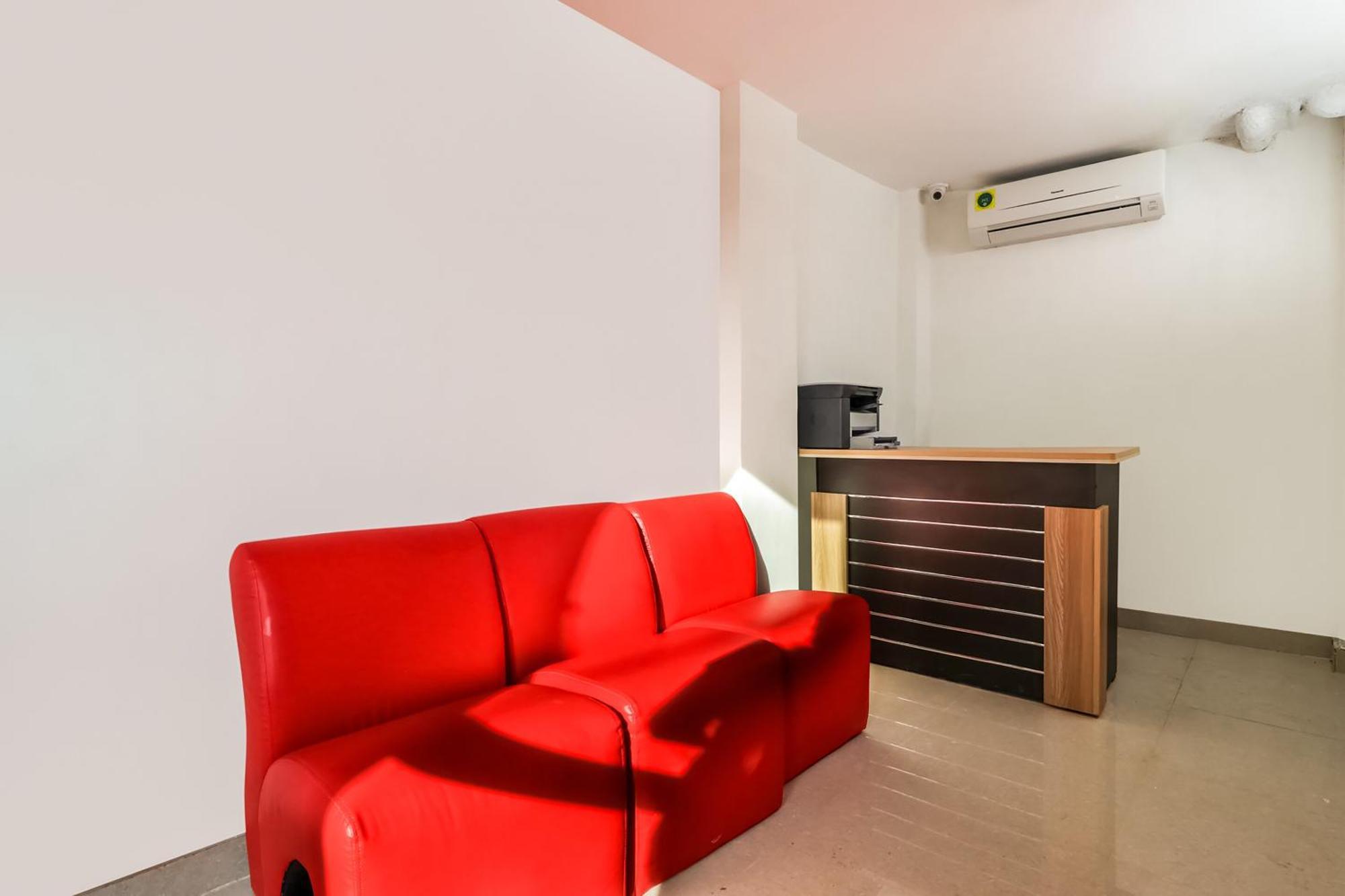 Hotel O Vgs Chinhat 外观 照片